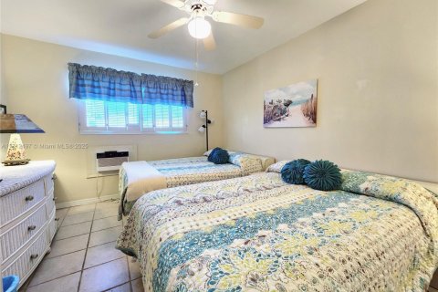 Condominio en venta en Hollywood, Florida, 1 dormitorio, 50.35 m2 № 1861295 - foto 20
