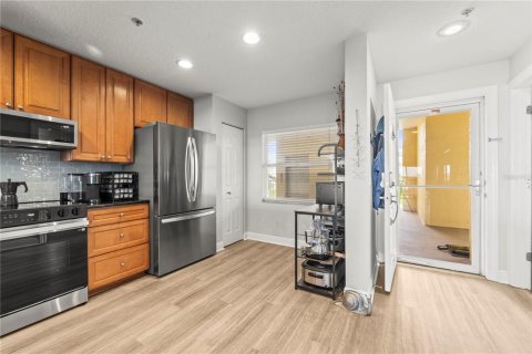 Condominio en venta en Madeira Beach, Florida, 2 dormitorios, 139.82 m2 № 2218337 - foto 6