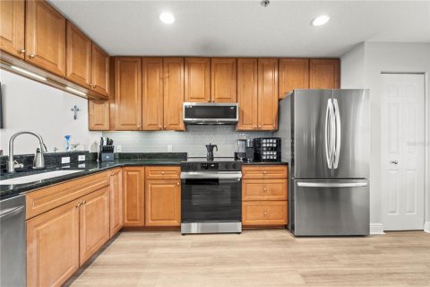 Condominio en venta en Madeira Beach, Florida, 2 dormitorios, 139.82 m2 № 2218337 - foto 5