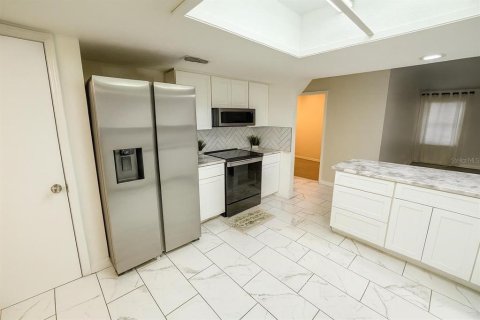 Casa en venta en Ocala, Florida, 3 dormitorios, 178.47 m2 № 1905783 - foto 5