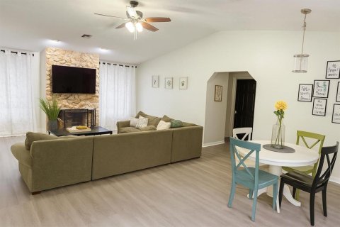 Casa en venta en Ocala, Florida, 3 dormitorios, 178.47 m2 № 1905783 - foto 3