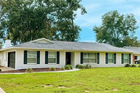 Casa en venta en Ocala, Florida, 3 dormitorios, 178.47 m2 № 1905783 - foto 1