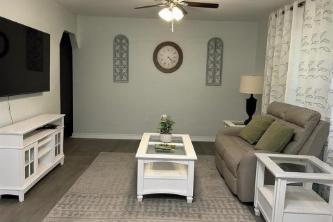 Casa en venta en Ocala, Florida, 3 dormitorios, 178.47 m2 № 1905783 - foto 4
