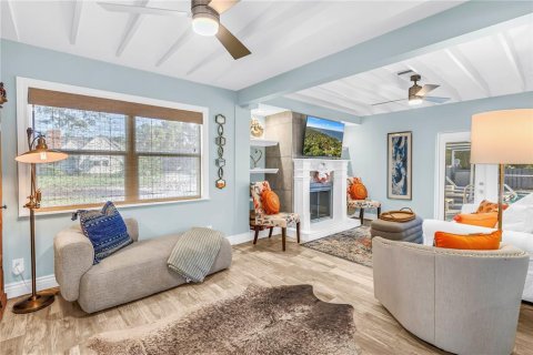 Villa ou maison à vendre à Sarasota, Floride: 3 chambres, 125.23 m2 № 2415037 - photo 8