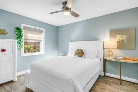 Villa ou maison à vendre à Sarasota, Floride: 3 chambres, 125.23 m2 № 2415037 - photo 27