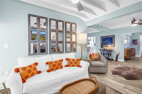 Villa ou maison à vendre à Sarasota, Floride: 3 chambres, 125.23 m2 № 2415037 - photo 14