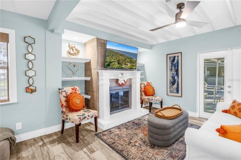 Villa ou maison à vendre à Sarasota, Floride: 3 chambres, 125.23 m2 № 2415037 - photo 10