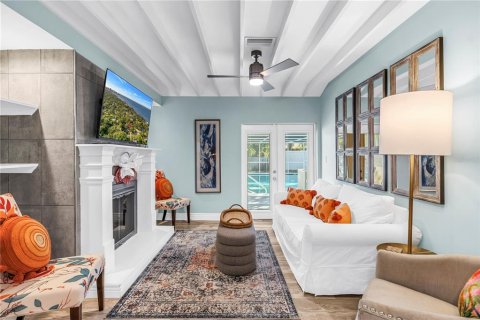 Villa ou maison à vendre à Sarasota, Floride: 3 chambres, 125.23 m2 № 2415037 - photo 16