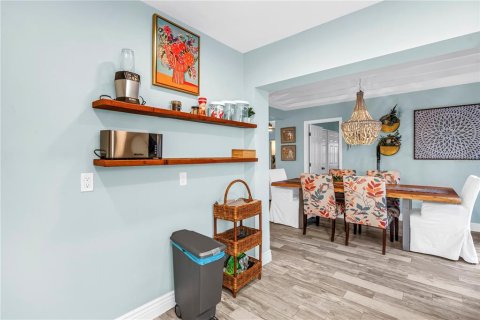 Villa ou maison à vendre à Sarasota, Floride: 3 chambres, 125.23 m2 № 2415037 - photo 23