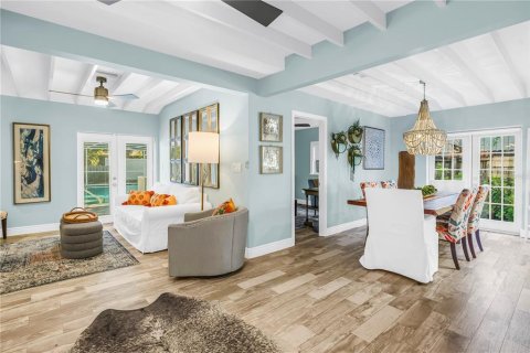 Villa ou maison à vendre à Sarasota, Floride: 3 chambres, 125.23 m2 № 2415037 - photo 7