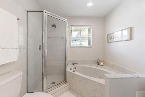 Touwnhouse à vendre à Fort Lauderdale, Floride: 3 chambres, 177.63 m2 № 1850353 - photo 19