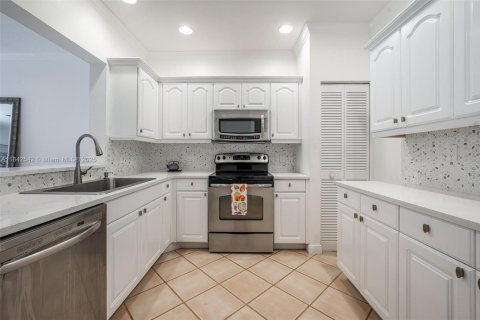 Touwnhouse à vendre à Fort Lauderdale, Floride: 3 chambres, 177.63 m2 № 1850353 - photo 12