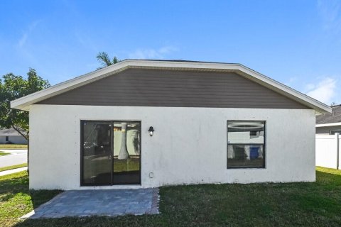 Casa en alquiler en Bradenton, Florida, 3 dormitorios, 130.25 m2 № 1869526 - foto 16