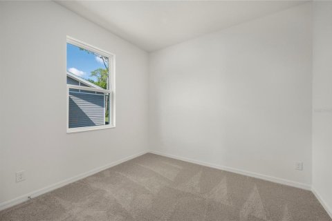 House in Poinciana, Florida 3 bedrooms, 112.04 sq.m. № 2142998 - photo 9