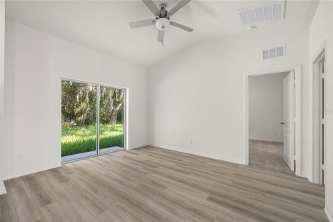 House in Poinciana, Florida 3 bedrooms, 112.04 sq.m. № 2142998 - photo 16