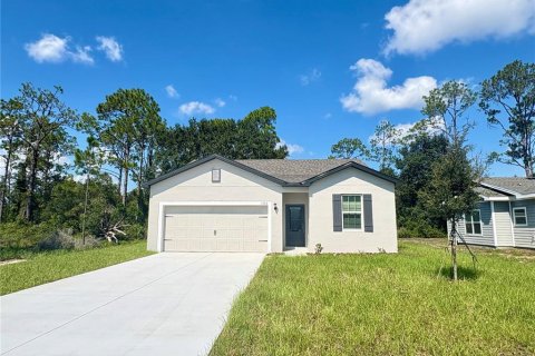 House in Poinciana, Florida 3 bedrooms, 112.04 sq.m. № 2142998