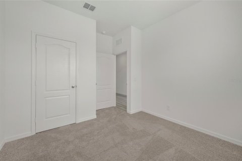 House in Poinciana, Florida 3 bedrooms, 112.04 sq.m. № 2142998 - photo 7