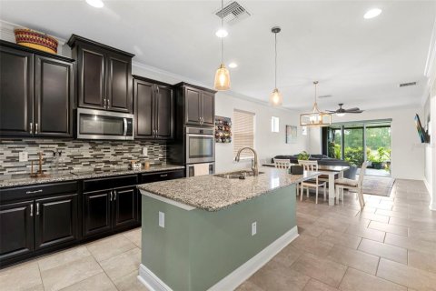 House in Riverview, Florida 4 bedrooms, 238.11 sq.m. № 1817505 - photo 10