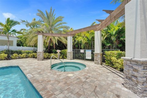 Casa en venta en Pompano Beach, Florida, 3 dormitorios, 135.17 m2 № 1998480 - foto 13