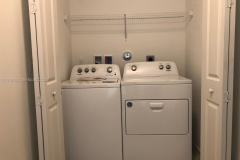 Casa en venta en Pompano Beach, Florida, 3 dormitorios, 135.17 m2 № 1998480 - foto 6