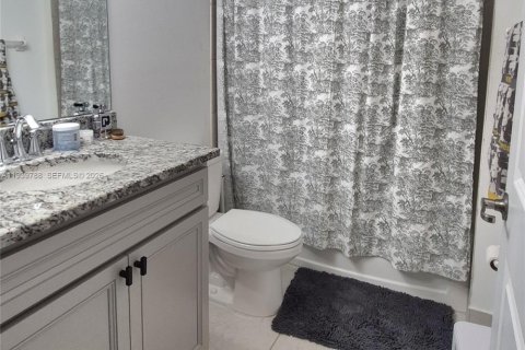 Casa en venta en Pompano Beach, Florida, 3 dormitorios, 135.17 m2 № 1998480 - foto 18