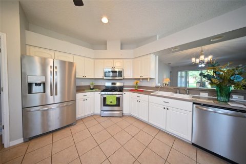 House in Leesburg, Florida 3 bedrooms, 137.5 sq.m. № 2203258 - photo 6