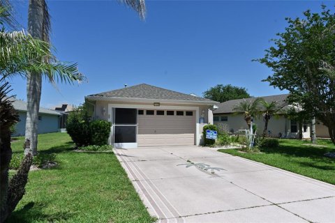 House in Leesburg, Florida 3 bedrooms, 137.5 sq.m. № 2203258 - photo 3