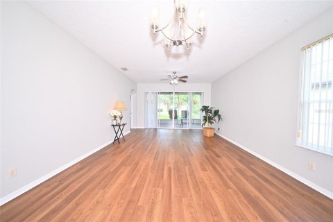 House in Leesburg, Florida 3 bedrooms, 137.5 sq.m. № 2203258 - photo 10