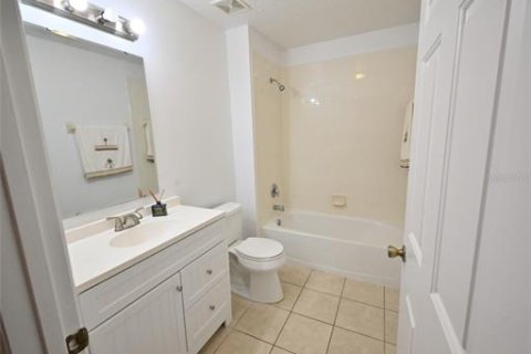 House in Leesburg, Florida 3 bedrooms, 137.5 sq.m. № 2203258 - photo 11