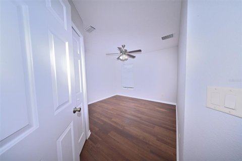 House in Leesburg, Florida 3 bedrooms, 137.5 sq.m. № 2203258 - photo 17