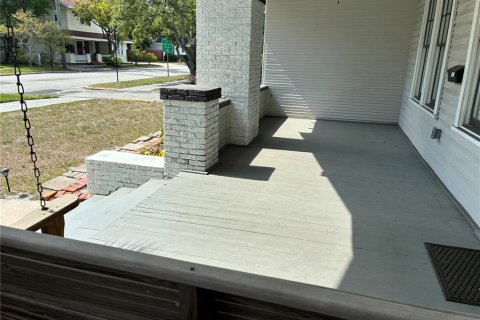 Villa ou maison à louer à Tampa, Floride: 4 chambres, 241.08 m2 № 2106982 - photo 3