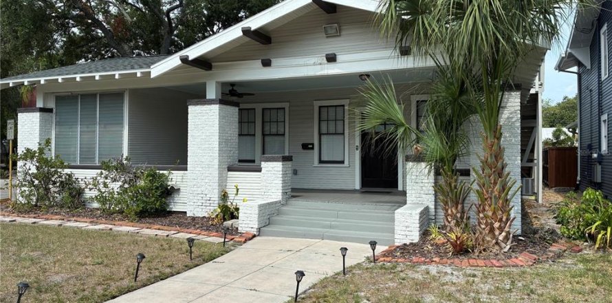 Villa ou maison à Tampa, Floride 4 chambres, 241.08 m2 № 2106982