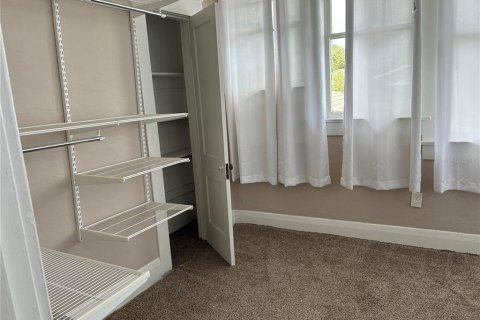 Villa ou maison à louer à Tampa, Floride: 4 chambres, 241.08 m2 № 2106982 - photo 28