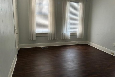 Villa ou maison à louer à Tampa, Floride: 4 chambres, 241.08 m2 № 2106982 - photo 16