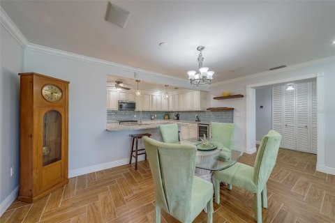 Снять в аренду кондоминиум в Беллеэйр Блафс, Флорида 2 спальни, 151.43м2, № 1793577 - фото 4