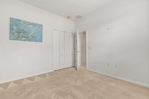 House in Orlando, Florida 4 bedrooms, 173.26 sq.m. № 2401254 - photo 28