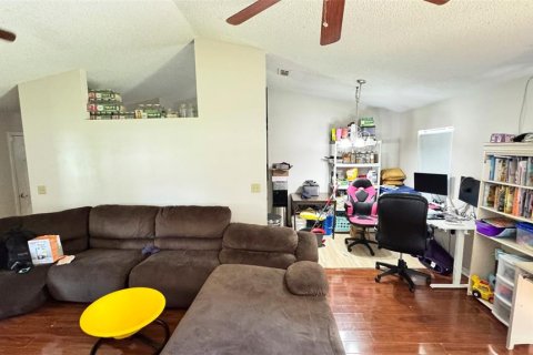 Villa ou maison à vendre à Poinciana, Floride: 3 chambres, 113.43 m2 № 2388581 - photo 6