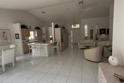 Villa ou maison à vendre à Delray Beach, Floride: 3 chambres, 173.17 m2 № 2067496 - photo 11