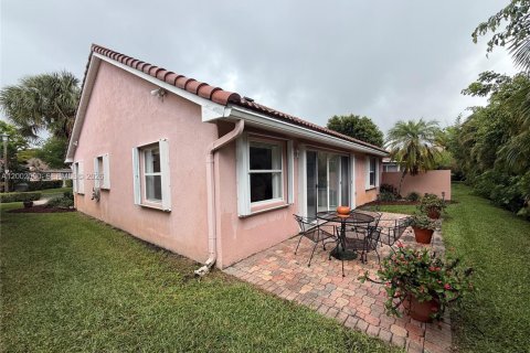 Villa ou maison à vendre à Delray Beach, Floride: 3 chambres, 173.17 m2 № 2067496 - photo 3