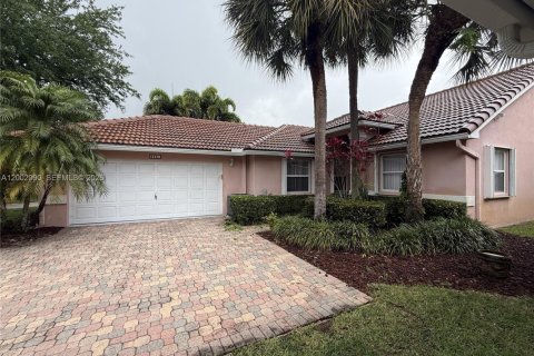 Villa ou maison à vendre à Delray Beach, Floride: 3 chambres, 173.17 m2 № 2067496 - photo 2