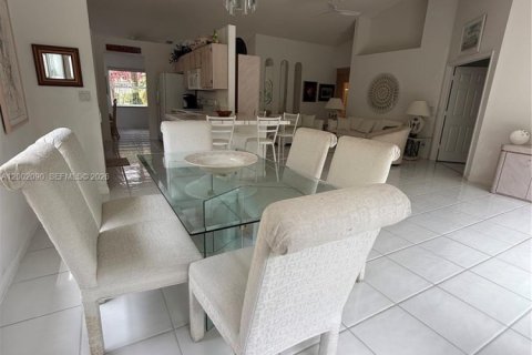 Villa ou maison à vendre à Delray Beach, Floride: 3 chambres, 173.17 m2 № 2067496 - photo 13