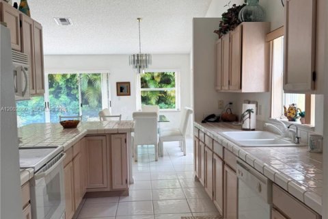 Villa ou maison à vendre à Delray Beach, Floride: 3 chambres, 173.17 m2 № 2067496 - photo 10