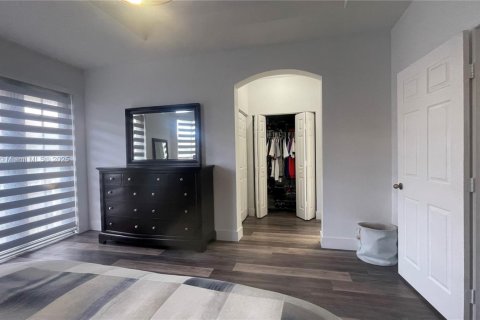 Townhouse in Doral, Florida 3 bedrooms, 172.24 sq.m. № 1891026 - photo 19