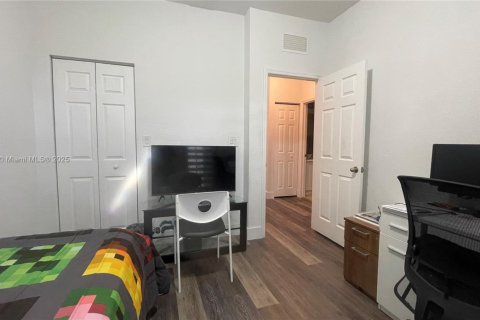 Townhouse in Doral, Florida 3 bedrooms, 172.24 sq.m. № 1891026 - photo 26