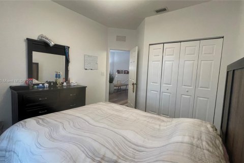 Townhouse in Doral, Florida 3 bedrooms, 172.24 sq.m. № 1891026 - photo 28
