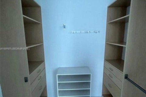Copropriété à louer à Miami, Floride: 2 chambres, 104.33 m2 № 2041161 - photo 10