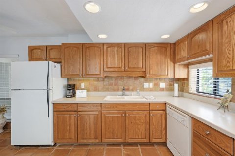 Condo in Sarasota, Florida, 1 bedroom № 2206232 - photo 7