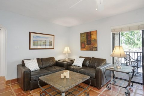 Condo in Sarasota, Florida, 1 bedroom № 2206232 - photo 12