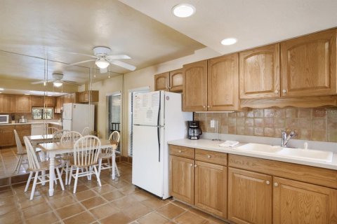 Condo in Sarasota, Florida, 1 bedroom № 2206232 - photo 26