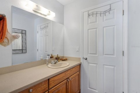 Condo in Sarasota, Florida, 1 bedroom № 2206232 - photo 20